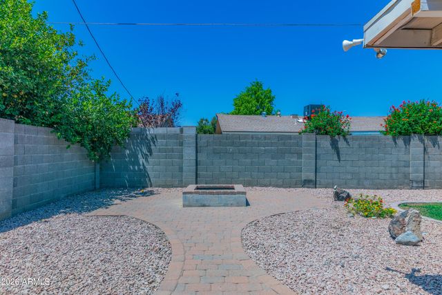 8702 E PLAZA Avenue, Scottsdale, AZ 85250