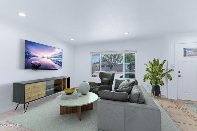 8702 E PLAZA Avenue, Scottsdale, AZ 85250