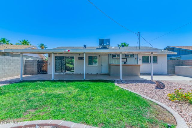 8702 E PLAZA Avenue, Scottsdale, AZ 85250