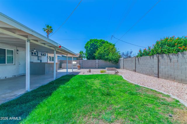 8702 E PLAZA Avenue, Scottsdale, AZ 85250