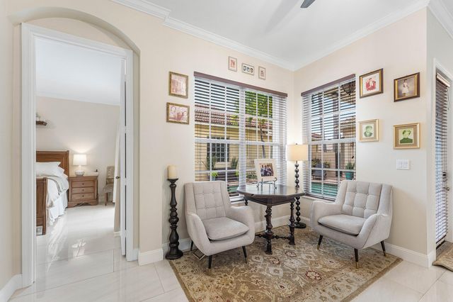 5827 Via De La Plata Circle, Delray Beach, FL 33484