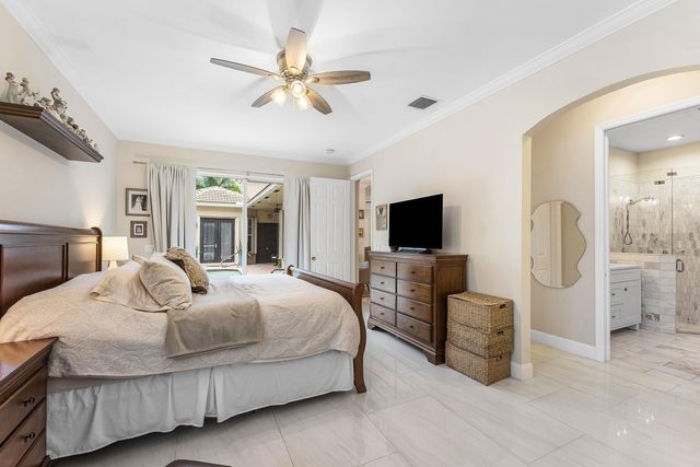 5827 Via De La Plata Circle, Delray Beach, FL 33484