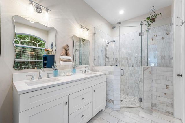 5827 Via De La Plata Circle, Delray Beach, FL 33484