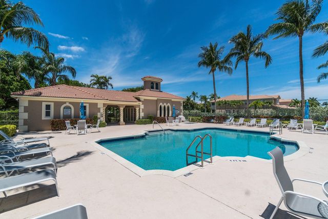 5827 Via De La Plata Circle, Delray Beach, FL 33484