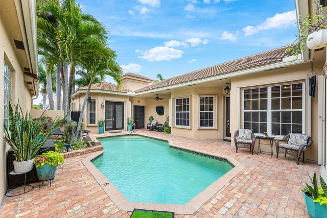 5827 Via De La Plata Circle, Delray Beach, FL 33484