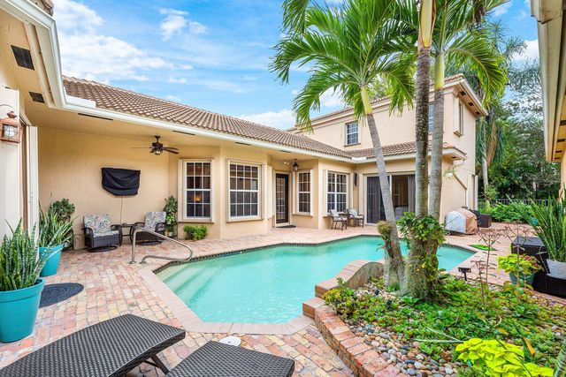 5827 Via De La Plata Circle, Delray Beach, FL 33484