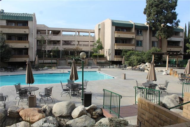 12141 Centralia Street 119, Lakewood, CA 90715