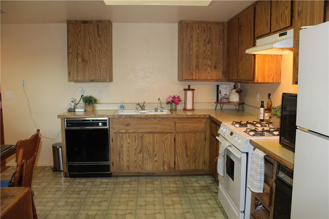 12141 Centralia Street 119, Lakewood, CA 90715