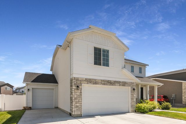 3261 S 2580 W, Syracuse, UT 84075