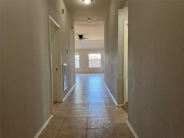 5007 Chase Mountain Drive, Bacliff, TX 77518