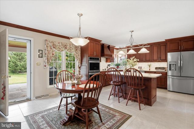 1381 GARMAN DRIVE, Chambersburg, PA 17202