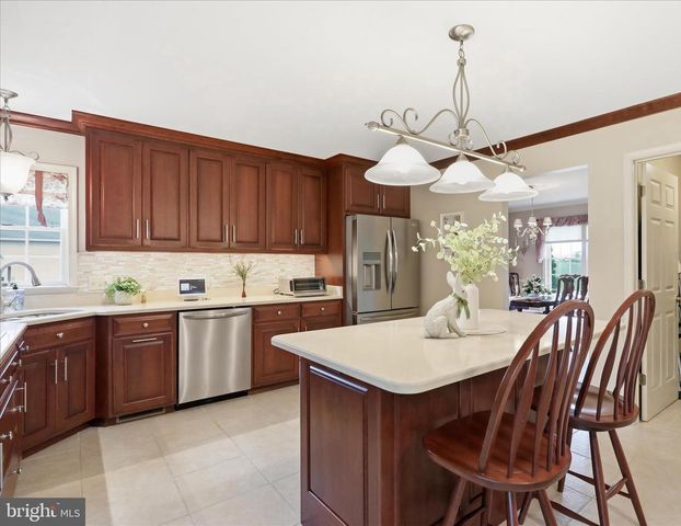 1381 GARMAN DRIVE, Chambersburg, PA 17202