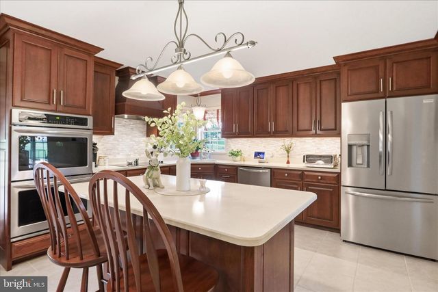 1381 GARMAN DRIVE, Chambersburg, PA 17202