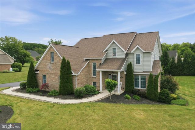 1381 GARMAN DRIVE, Chambersburg, PA 17202