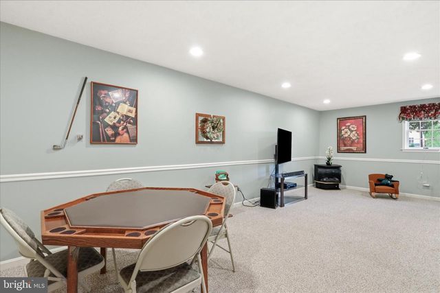 1381 GARMAN DRIVE, Chambersburg, PA 17202