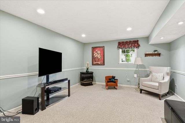 1381 GARMAN DRIVE, Chambersburg, PA 17202
