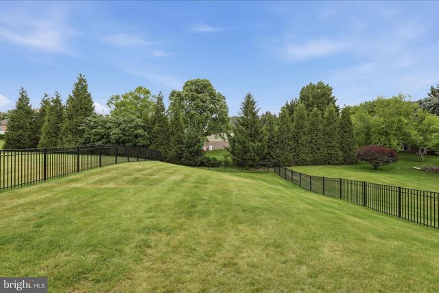 1381 GARMAN DRIVE, Chambersburg, PA 17202