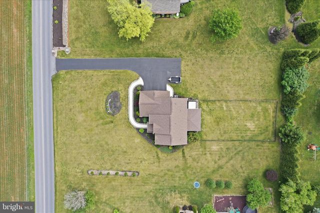 1381 GARMAN DRIVE, Chambersburg, PA 17202