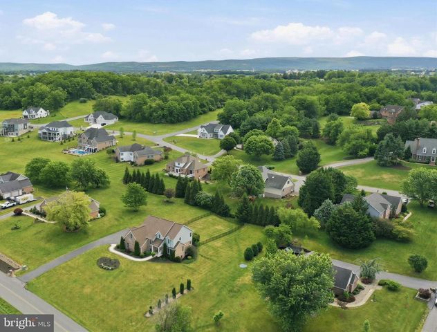1381 GARMAN DRIVE, Chambersburg, PA 17202