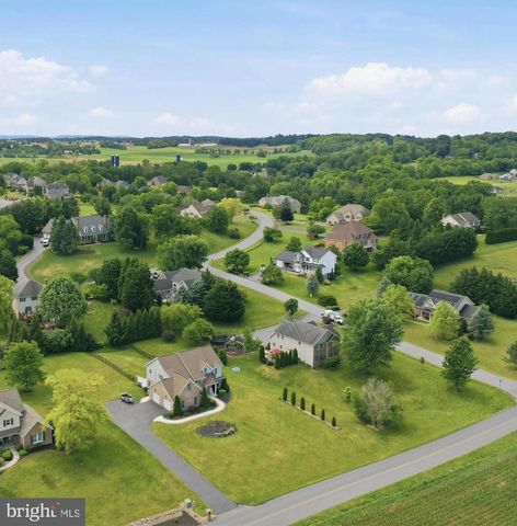 1381 GARMAN DRIVE, Chambersburg, PA 17202