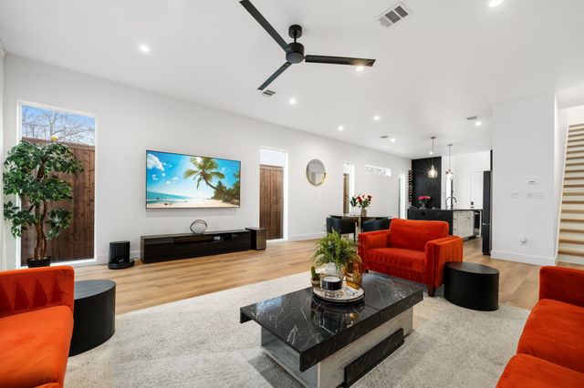 1101 Martinique Avenue, Dallas, TX 75223