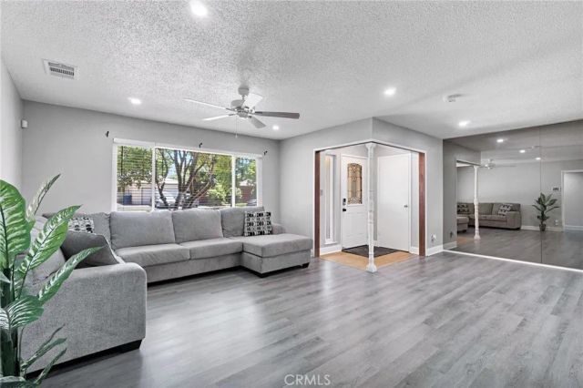 5761 N Callisch, Fresno, CA 93710