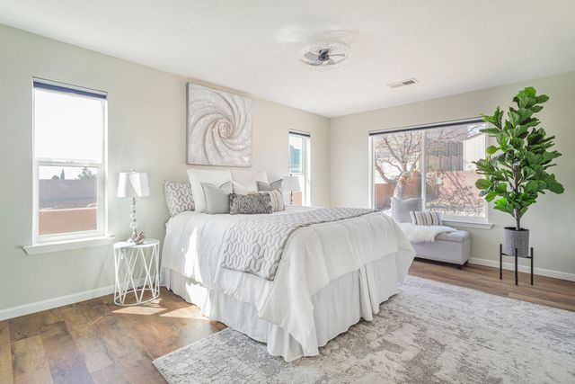 1110 Valley View Drive SW, Los Lunas, NM 87031