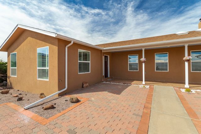 1110 Valley View Drive SW, Los Lunas, NM 87031