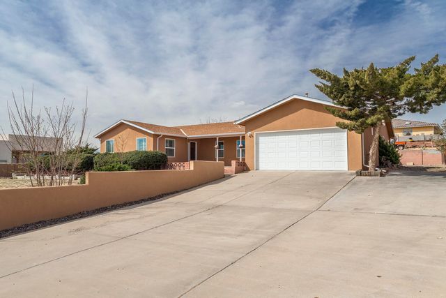 1110 Valley View Drive SW, Los Lunas, NM 87031