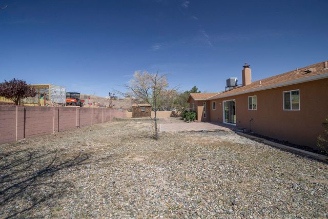 1110 Valley View Drive SW, Los Lunas, NM 87031