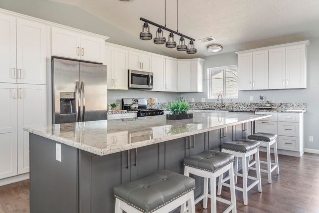 1110 Valley View Drive SW, Los Lunas, NM 87031