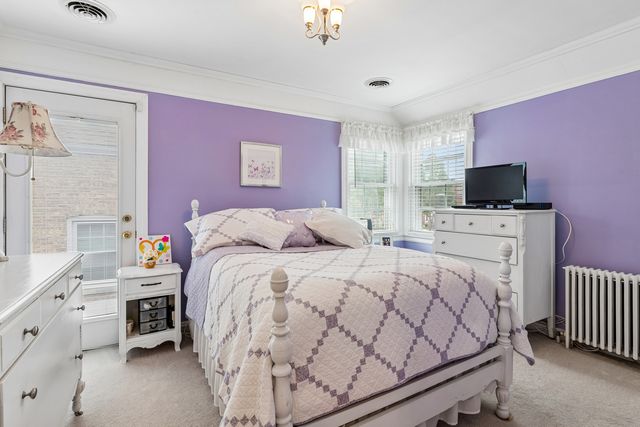 7822 W Thorndale Avenue, Chicago, IL 60631