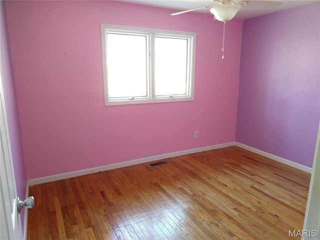 547 Blazedwood Drive, Ballwin, MO 63021