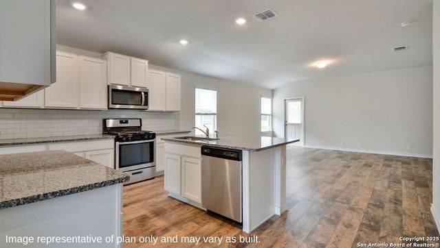 12811 El Arrayan, Converse, TX 78109
