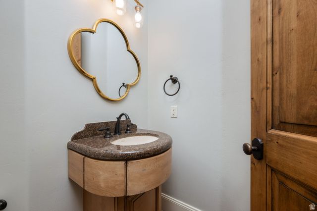 2840 COTTONWOOD CIR, Santa Clara, UT 84765