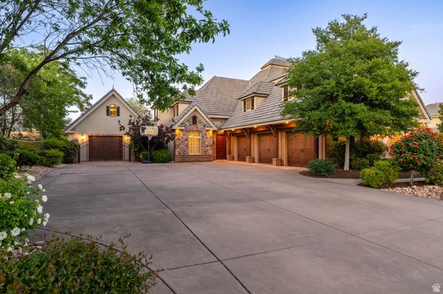 2840 COTTONWOOD CIR, Santa Clara, UT 84765