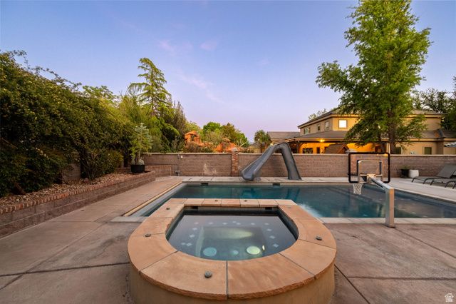 2840 COTTONWOOD CIR, Santa Clara, UT 84765