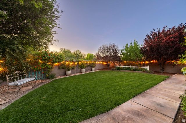 2840 COTTONWOOD CIR, Santa Clara, UT 84765