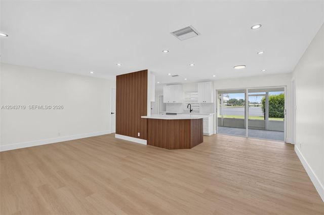 1502 SW 17th Ave, Boynton Beach, FL 33426