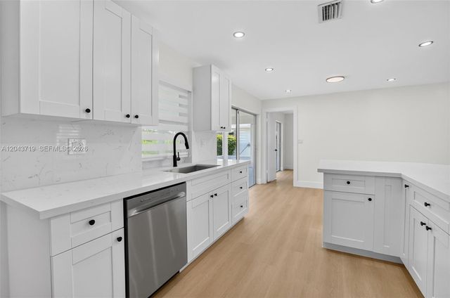 1502 SW 17th Ave, Boynton Beach, FL 33426