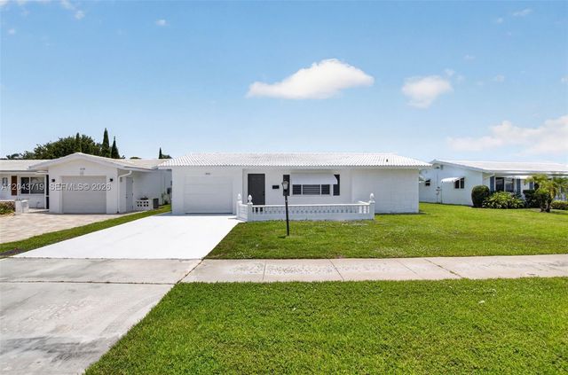 1502 SW 17th Ave, Boynton Beach, FL 33426
