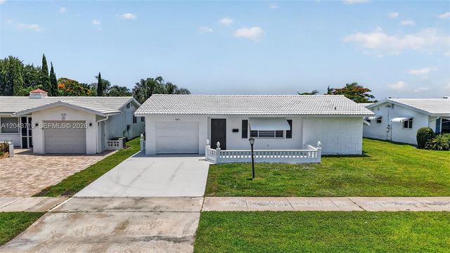1502 SW 17th Ave, Boynton Beach, FL 33426