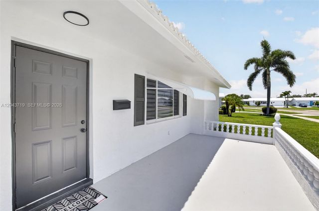 1502 SW 17th Ave, Boynton Beach, FL 33426