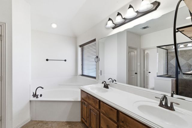 119 Cooperstown Drive, Springtown, TX 76082