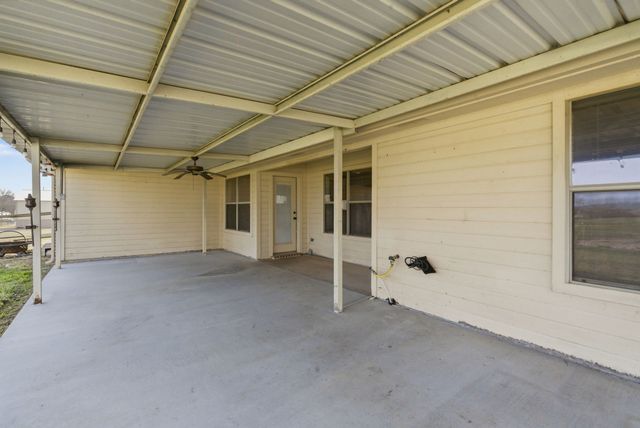 119 Cooperstown Drive, Springtown, TX 76082