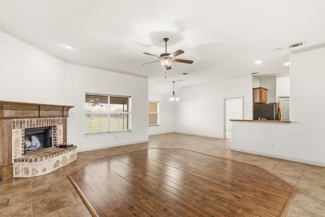 119 Cooperstown Drive, Springtown, TX 76082