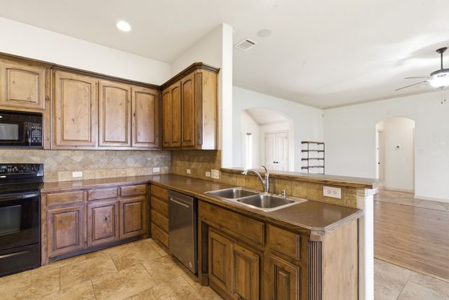 119 Cooperstown Drive, Springtown, TX 76082