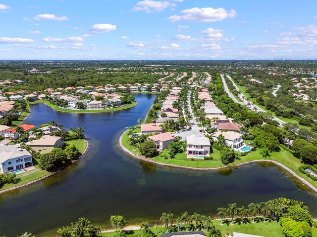 9133 Delemar Court, Wellington, FL 33414