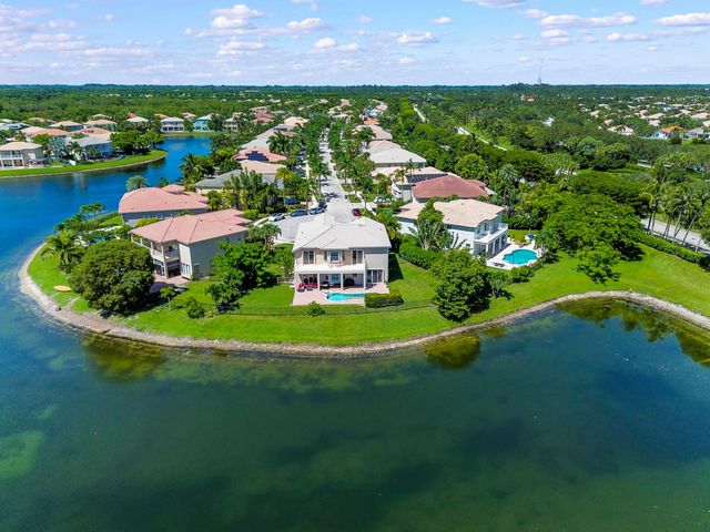 9133 Delemar Court, Wellington, FL 33414