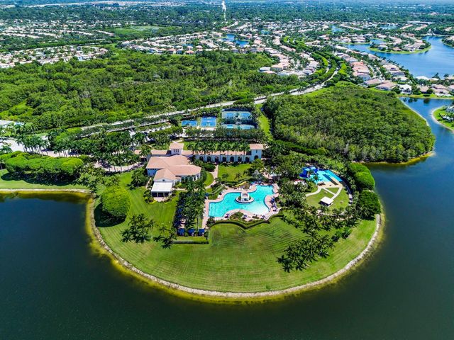 9133 Delemar Court, Wellington, FL 33414